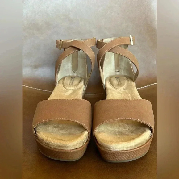 Giani Bernini | Wedge Sandal - Picture 5 of 11